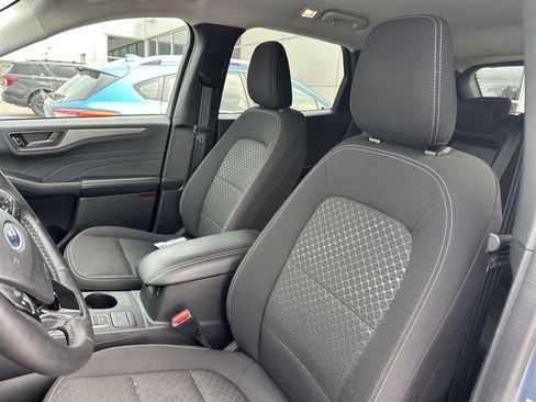 Used 2024 Ford Escape Active AWD/4WD image 3