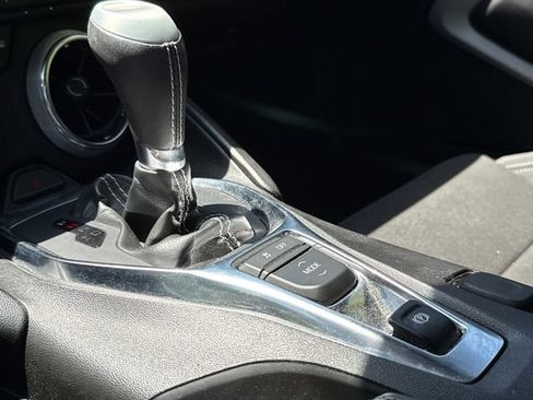 Used 2022 Chevrolet Camaro LT RWD image 22