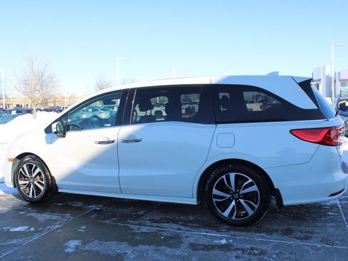 Used 2019 Honda Odyssey Elite image 3