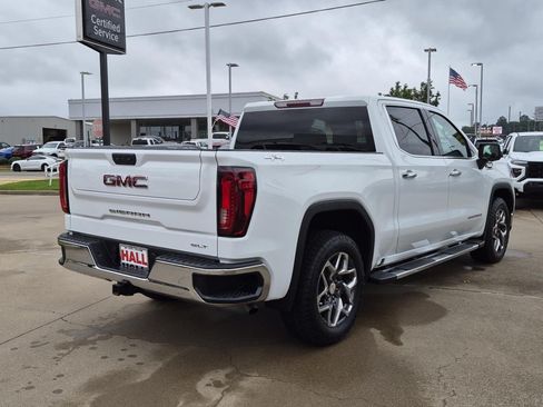 Used 2024 GMC Sierra 1500 SLT AWD/4WD image 6
