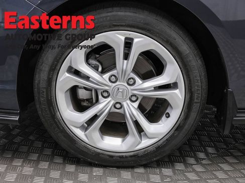 Used 2025 Honda Accord LX image 32
