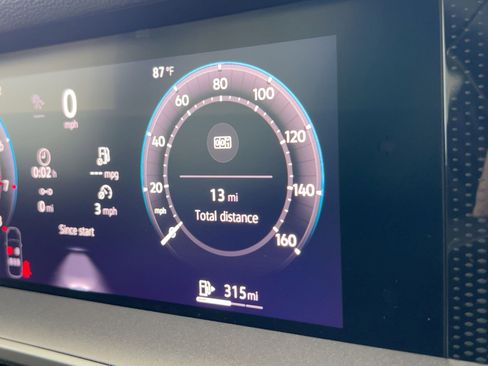 New 2026 Volkswagen Tiguan S image 19