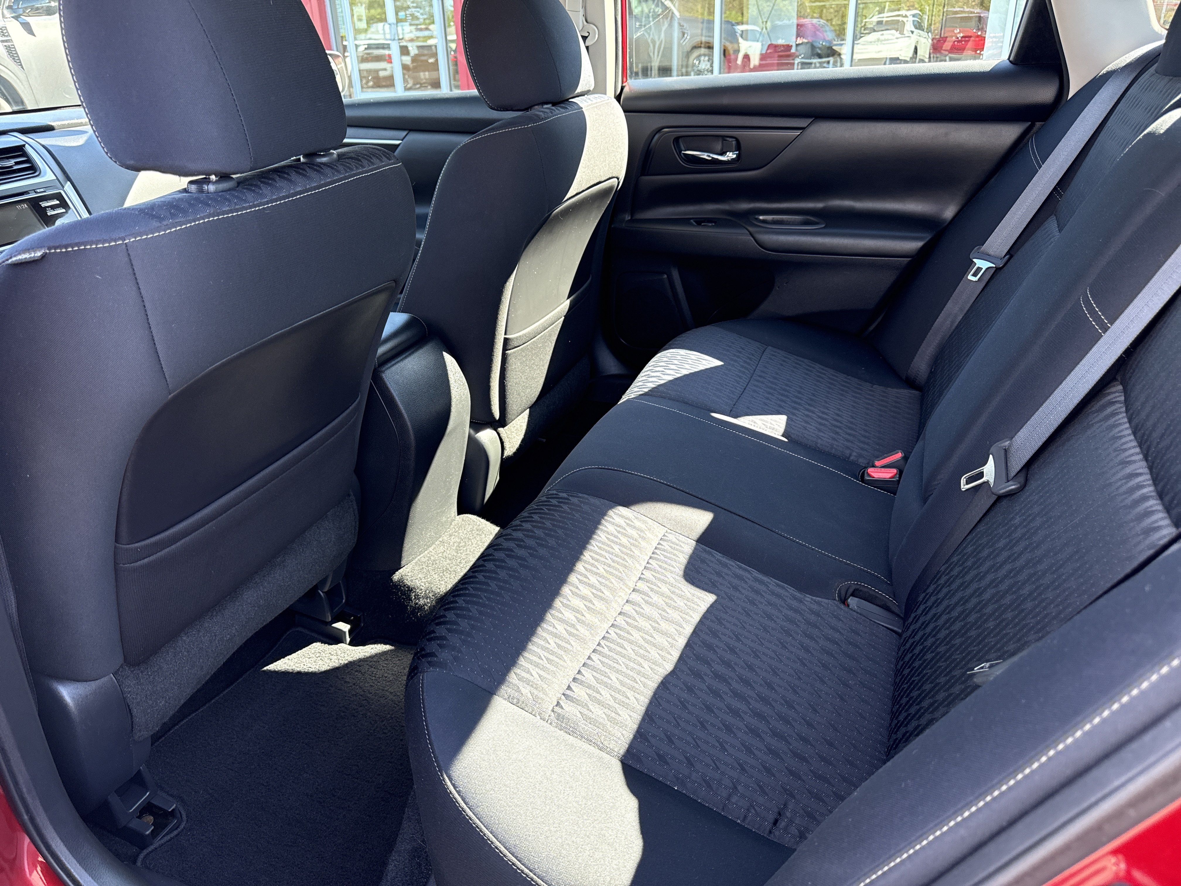 Used 2018 Nissan Altima 2.5 S w/ S Convenience Package FWD image 8