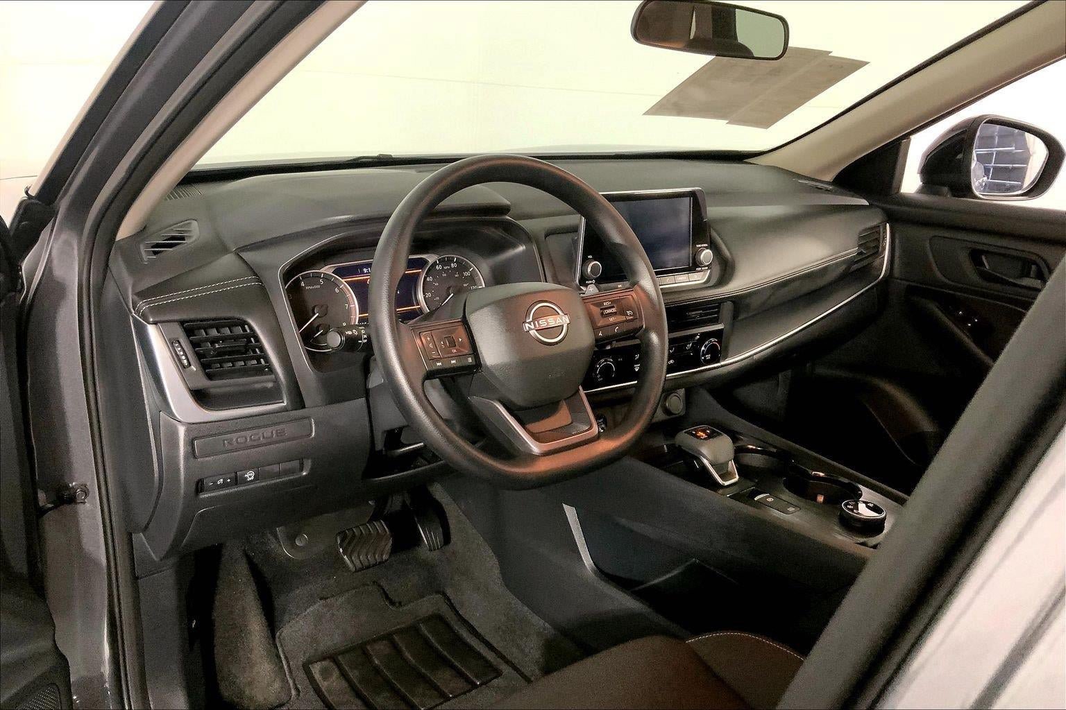 Used 2026 Nissan Rogue S AWD/4WD image 14
