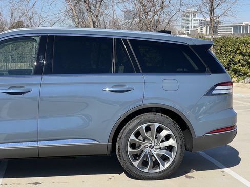 New 2026 Lincoln Aviator Reserve w/ Luxury Package image 6