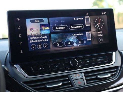 Certified 2025 Nissan Altima 2.5 SR w/ SR Premium Package FWD image 11