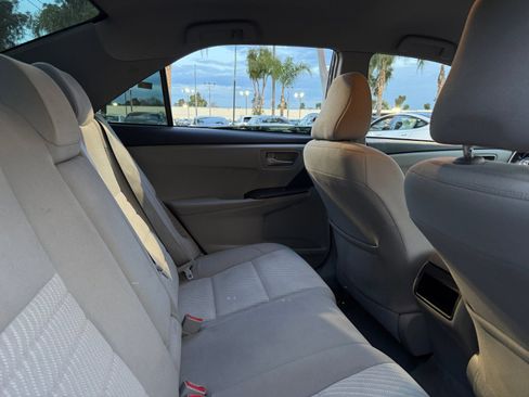 Used 2017 Toyota Camry LE image 17