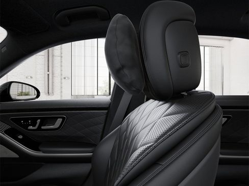 New 2026 Mercedes-Benz S 580 4MATIC Sedan image 45