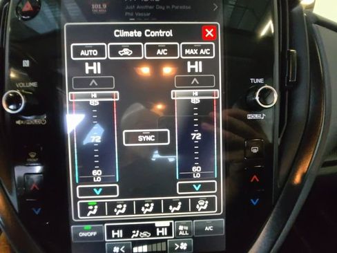 Used 2025 Subaru Crosstrek 2.5i Limited AWD/4WD image 17