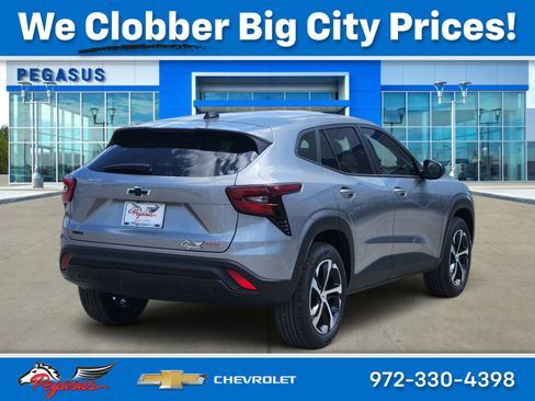 New 2026 Chevrolet Trax LT image 5