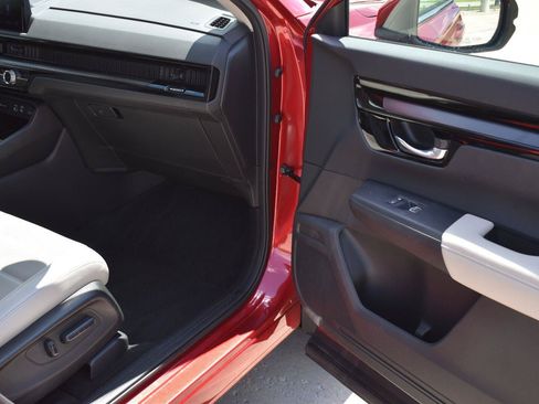 Used 2024 Honda CR-V EX-L image 16