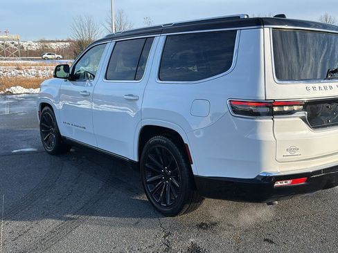 Used 2023 Jeep Grand Wagoneer Series II image 11