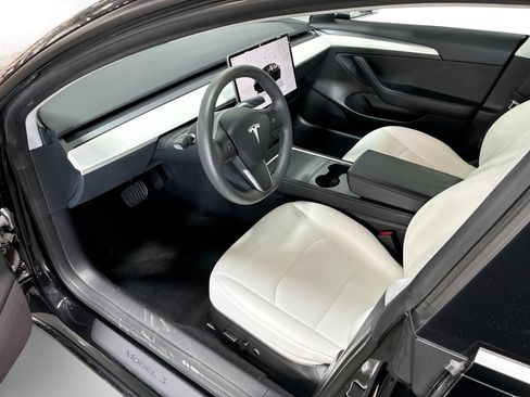 Certified 2023 Tesla Model 3 Standard Range RWD image 9