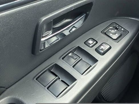 Used 2025 Mitsubishi Outlander Sport LE AWD/4WD image 25