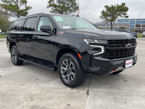 Used 2023 Chevrolet Suburban Z71 w/ Max Trailering Package image 6