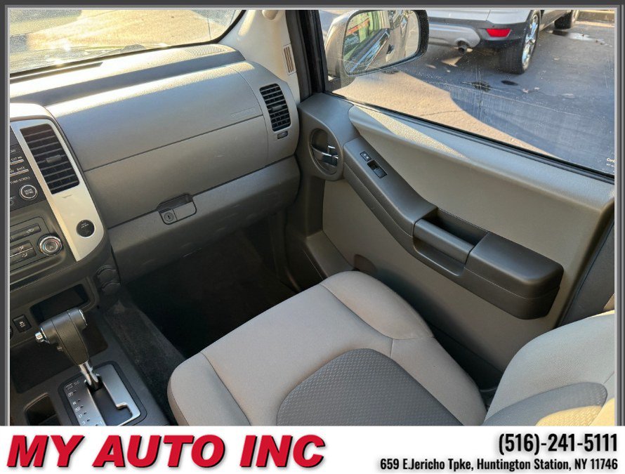 Used 2014 Nissan Xterra S w/ Value Package AWD/4WD image 14