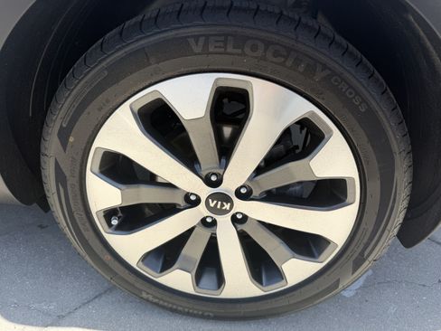 Certified 2021 Kia Telluride EX w/ EX Premium Package FWD image 36