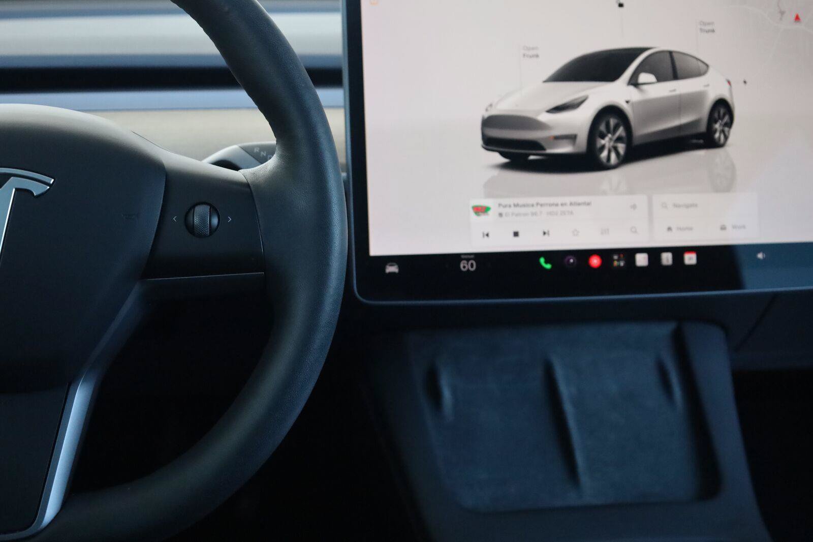 Used 2023 Tesla Model Y Long Range AWD/4WD image 32