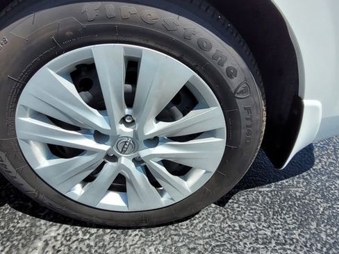 Used 2025 Nissan Sentra S w/ Trunk Package FWD image 6
