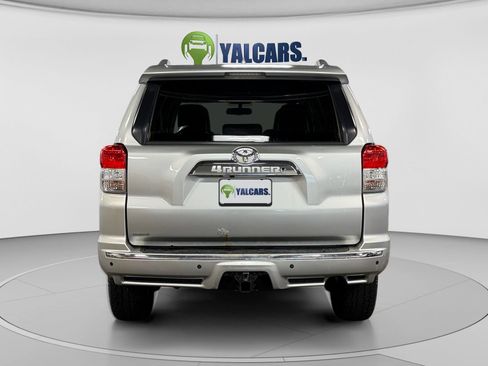Used 2011 Toyota 4Runner SR5 w/ Premium Pkg w/Leather AWD/4WD image 4