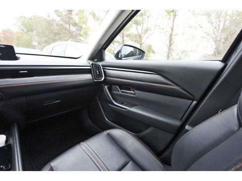 Certified 2025 MAZDA CX-50 AWD 2.5 S w/ Premium Plus Pkg image 8