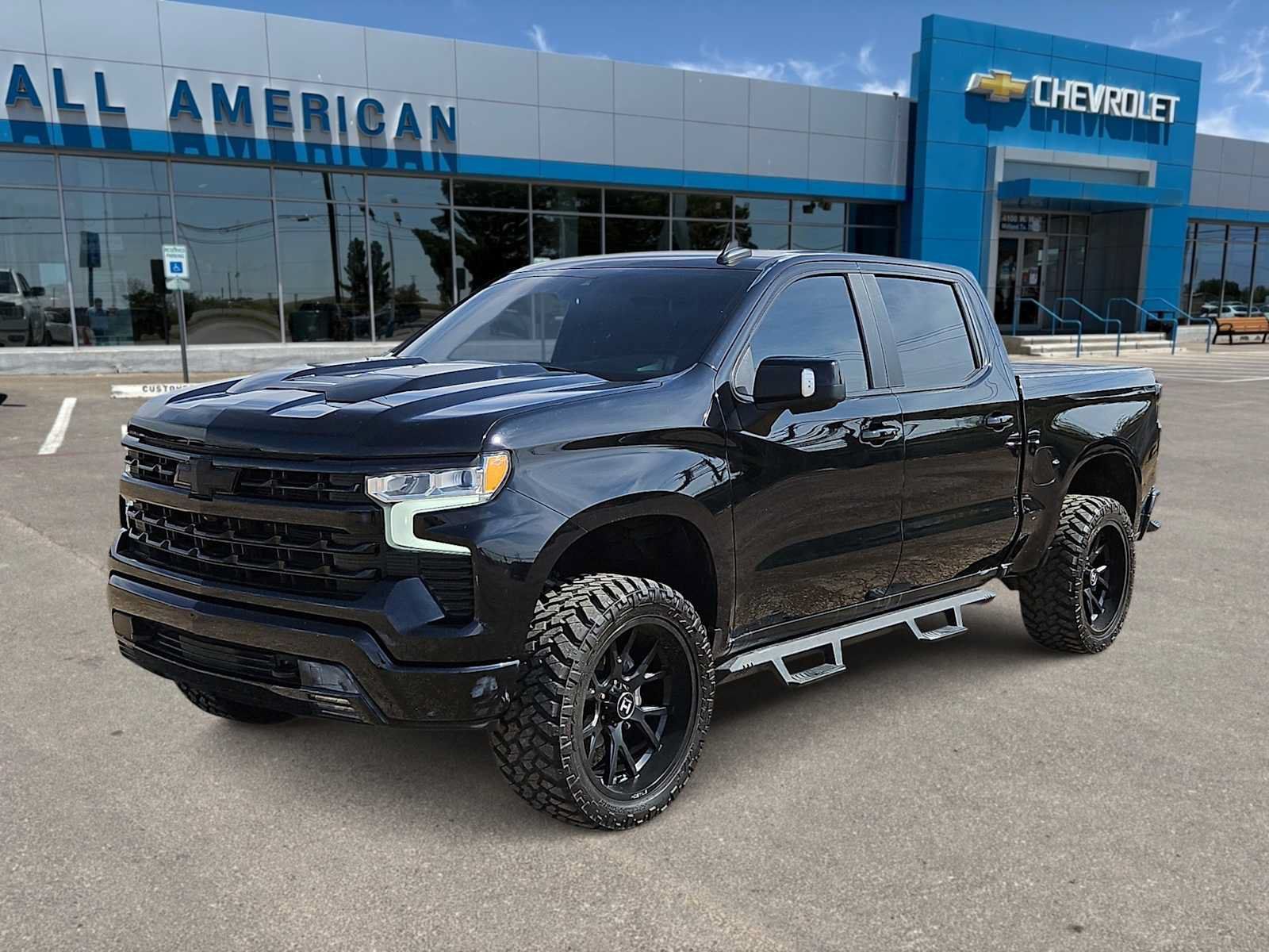 Used 2022 Chevrolet Silverado 1500 LT Trail Boss w/ LT Trail Boss Premium Package AWD/4WD image 4