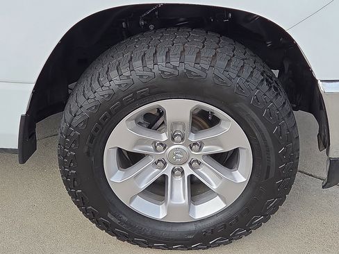 Used 2023 RAM 1500 Laramie image 7