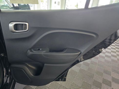 New 2026 Hyundai Venue SEL FWD image 38