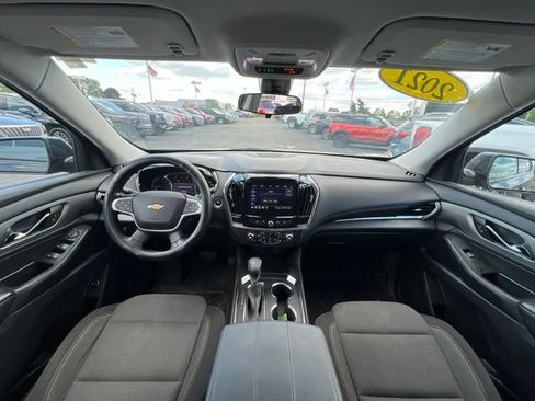 Used 2021 Chevrolet Traverse LT w/ LPO, Floor Liner Package AWD/4WD image 18