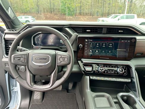 New 2026 GMC Sierra 2500 Denali Ultimate AWD/4WD image 19