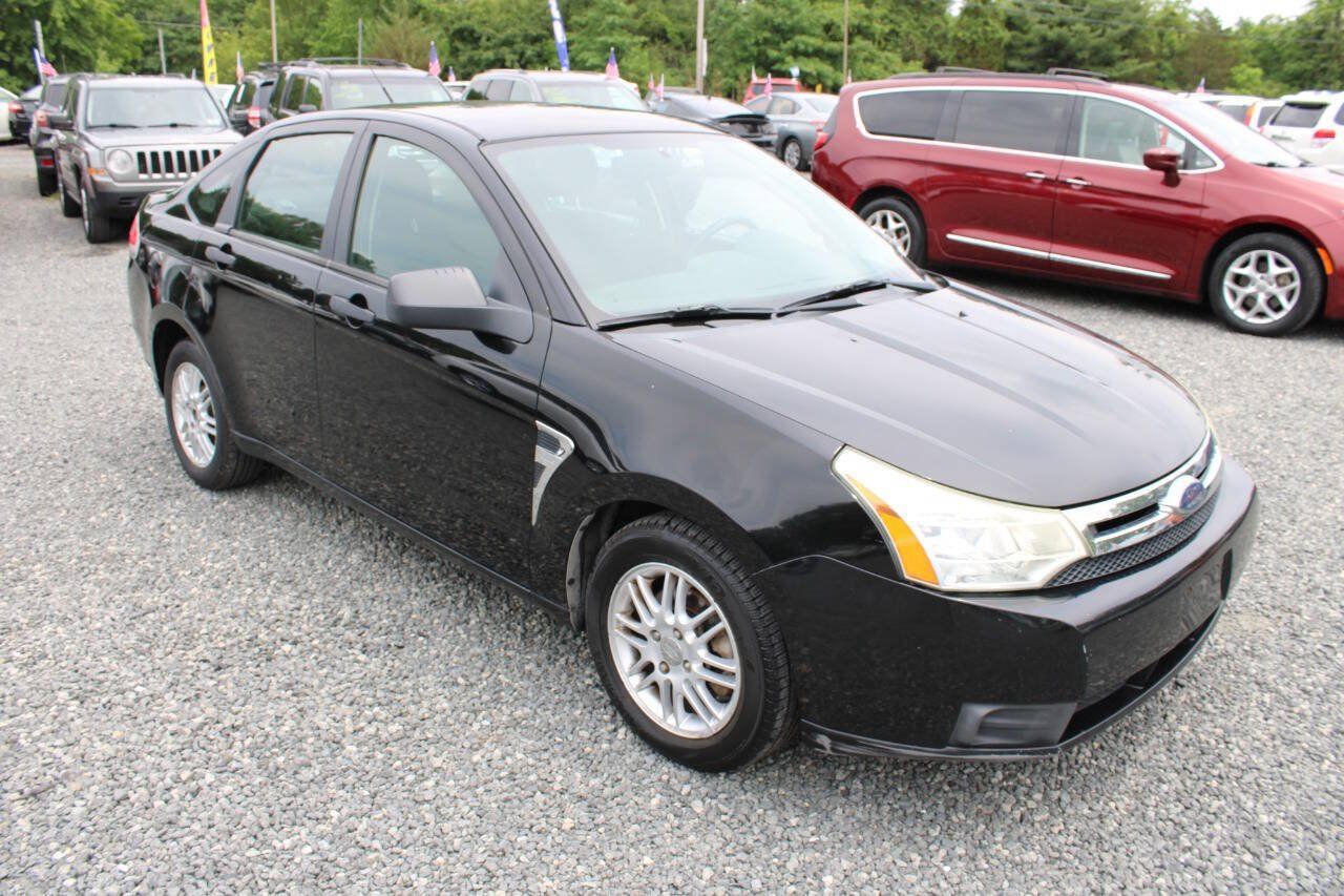 Used 2008 Ford Focus SE FWD image 4
