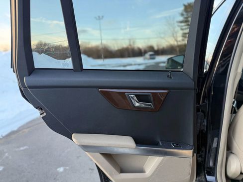 Used 2010 Mercedes-Benz GLK 350 4MATIC image 12