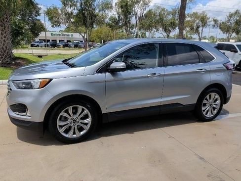 Certified 2024 Ford Edge Titanium AWD/4WD image 9