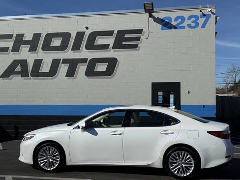 Used 2013 Lexus ES 350 w/ Luxury Pkg image 25