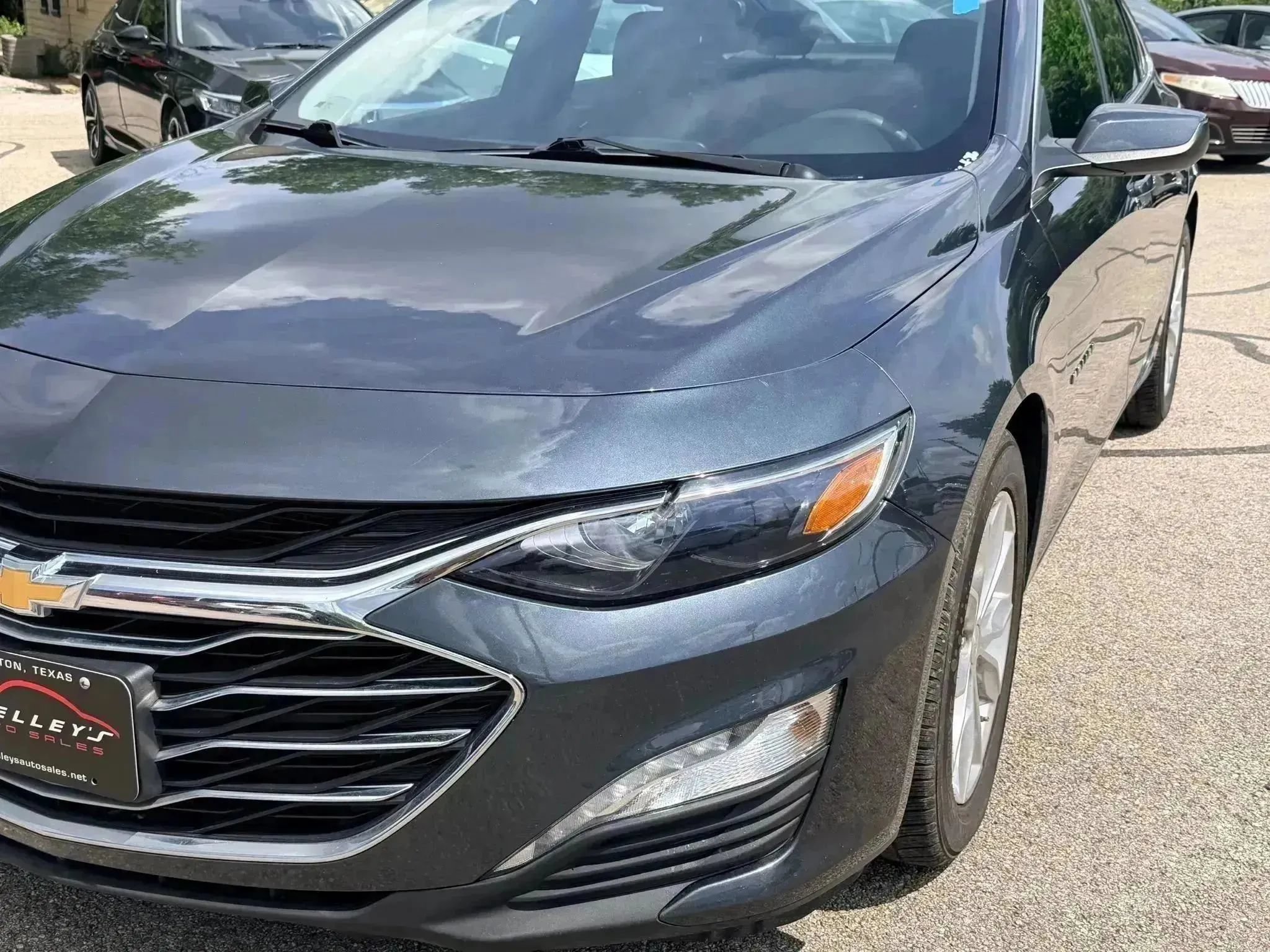 Used 2021 Chevrolet Malibu LT FWD image 3