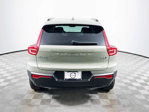 Used 2023 Volvo XC40 B5 Ultimate AWD/4WD image 6