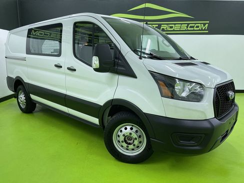 Used 2022 Ford Transit 250 Low Roof AWD image 1