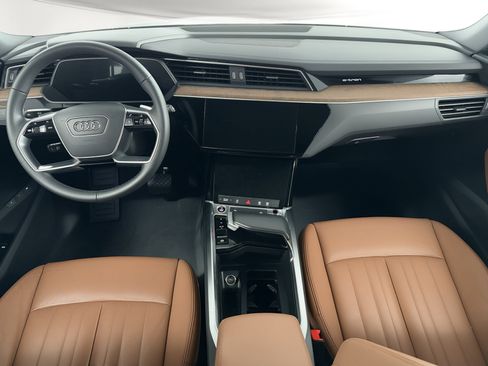 Used 2022 Audi e-tron Premium w/ Convenience Plus Package AWD/4WD image 19