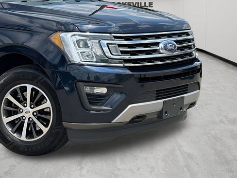 Used 2021 Ford Expedition Max XLT AWD/4WD image 2