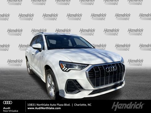 Used 2023 Audi Q3 2.0T Premium w/ Convenience Package image 1