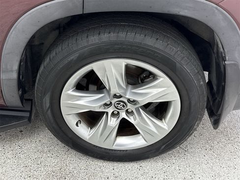 Used 2019 Toyota Highlander Limited image 47