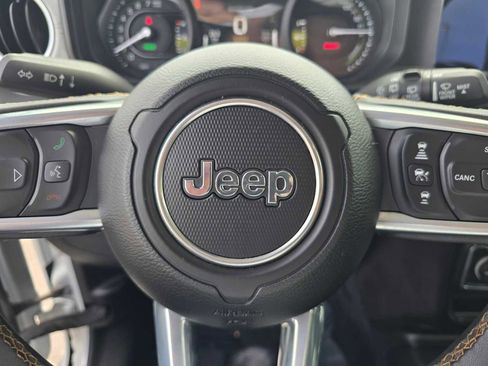 Used 2024 Jeep Wrangler Unlimited Sahara AWD/4WD image 24