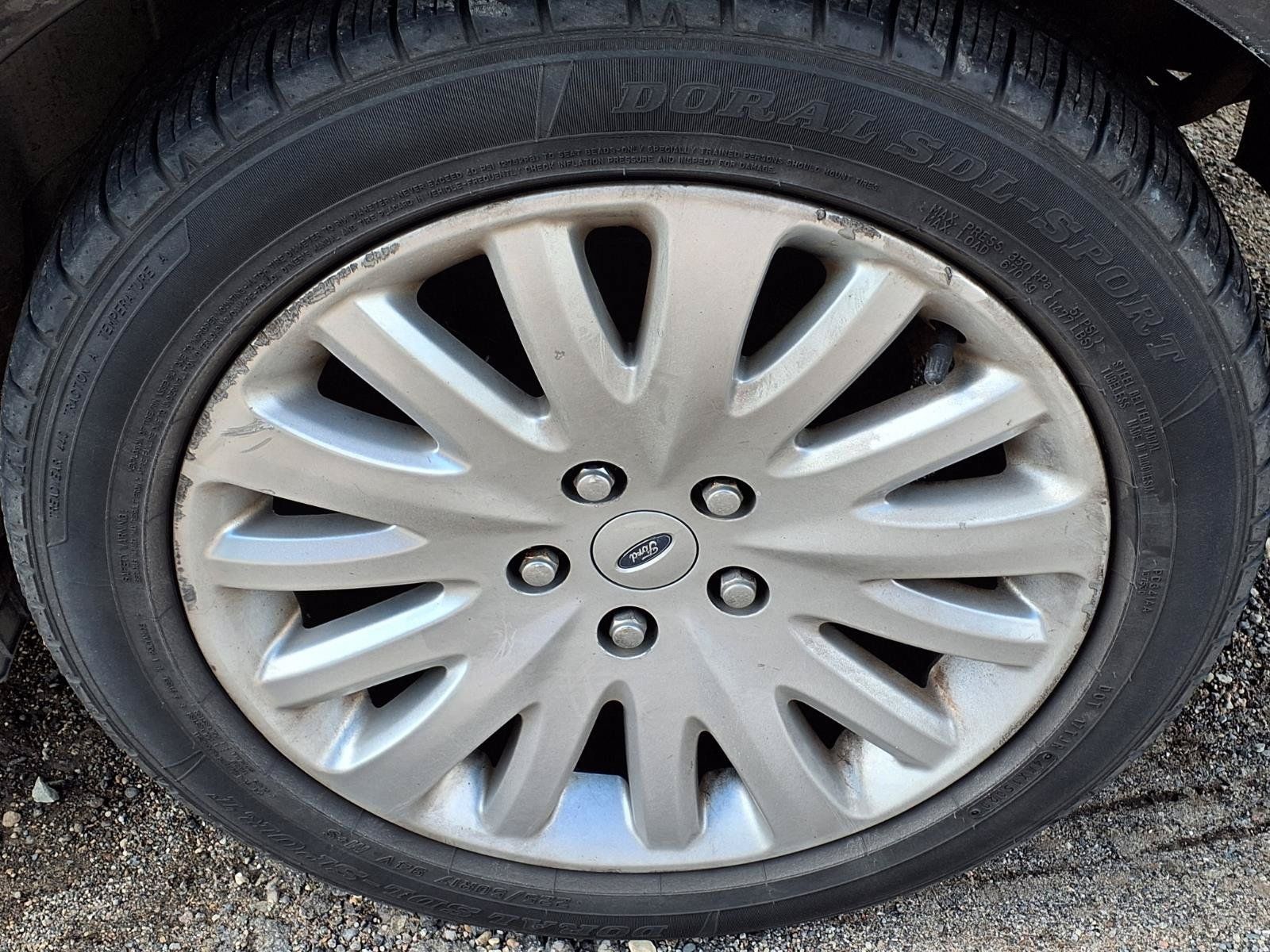 Used 2012 Ford Fusion Hybrid FWD image 8