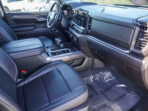 Used 2024 Chevrolet Silverado 1500 LTZ w/ Technology Package image 16