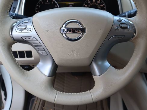 Used 2018 Nissan Murano SV w/ Premium Package FWD image 12