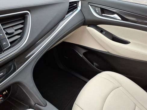 Used 2023 Buick Enclave Essence w/ Experience Buick Package image 34