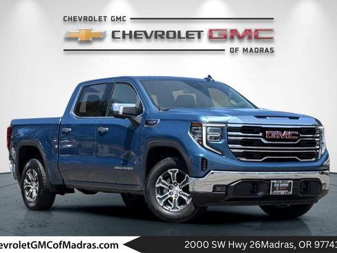 Used 2024 GMC Sierra 1500 SLT image 1