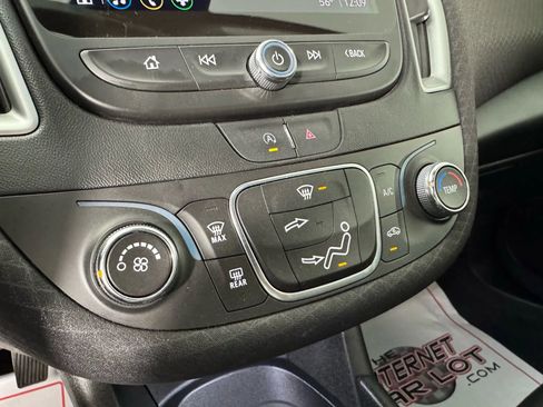 Used 2023 Chevrolet Malibu LS image 21