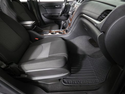 Used 2013 Chevrolet Traverse LT w/ All-Star Edition image 26