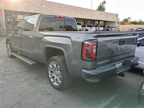 Used 2018 GMC Sierra 1500 Denali w/ Denali Ultimate Package image 4